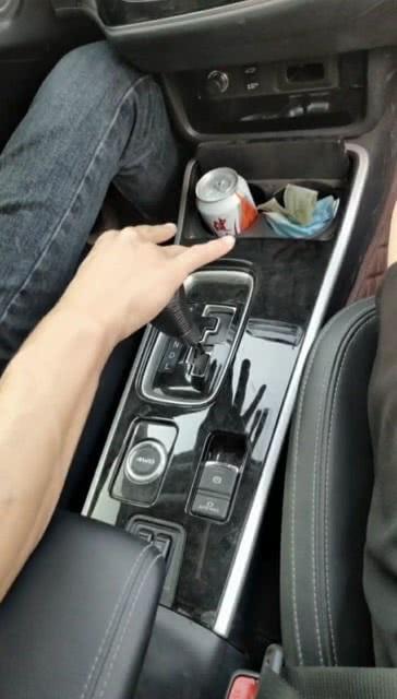 国产小轿车挂挡视频,国产小轿车挂挡操作技巧解析